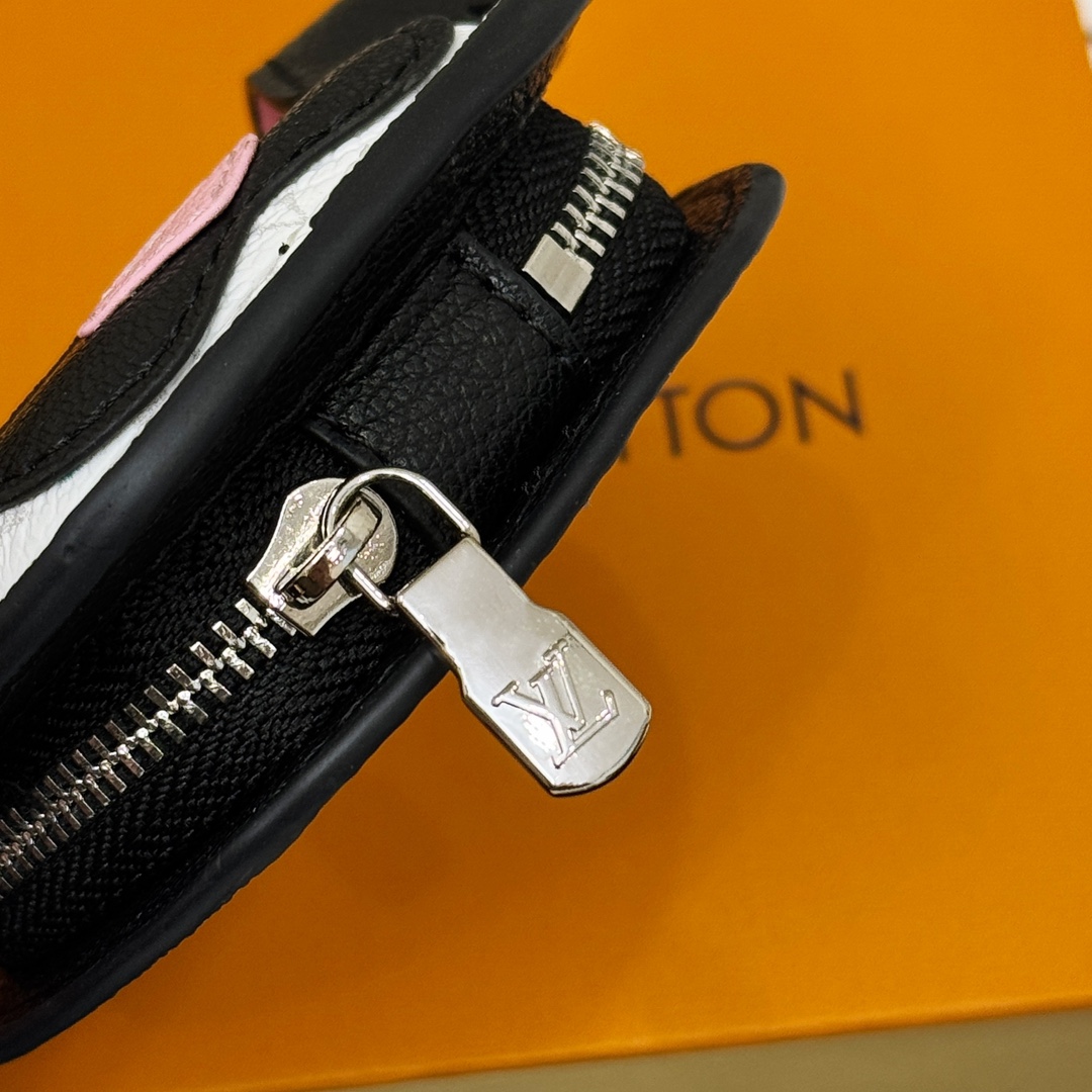 LV Dog Bag Charm M02273